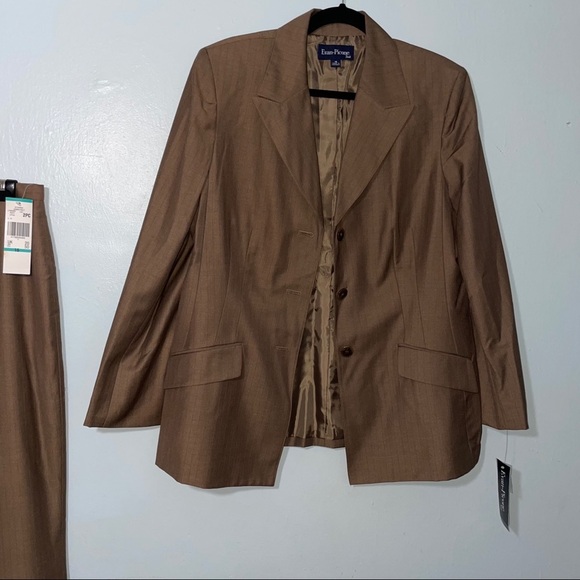 Evan-Picone Women's Blazer & Pant 2 Piece Set - Picture 4 of 11